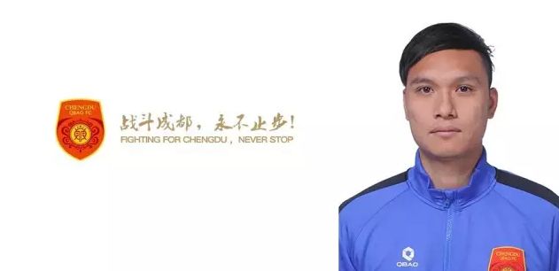 尤文总监琼托利在那不勒斯任职时签下了安古伊萨，他现在已经是那不勒斯的中场核心，而琼托利希望能够将他也带到尤文。